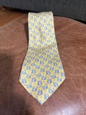 Vineyard Vines Yellow Silk Tie with Blue Crab Pattern
